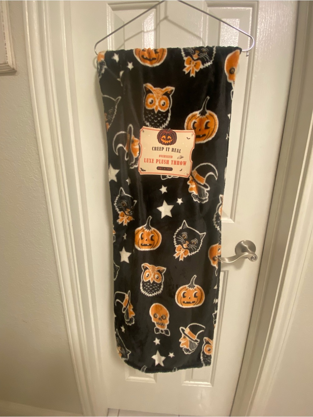 Creepy Cute vintage Halloween Plush Throw Blanket - Black & Orange